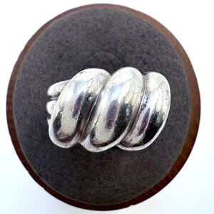 VTG Sterling Silver 925 Puffed Scalloped Design Modernist Ring Size 6.75